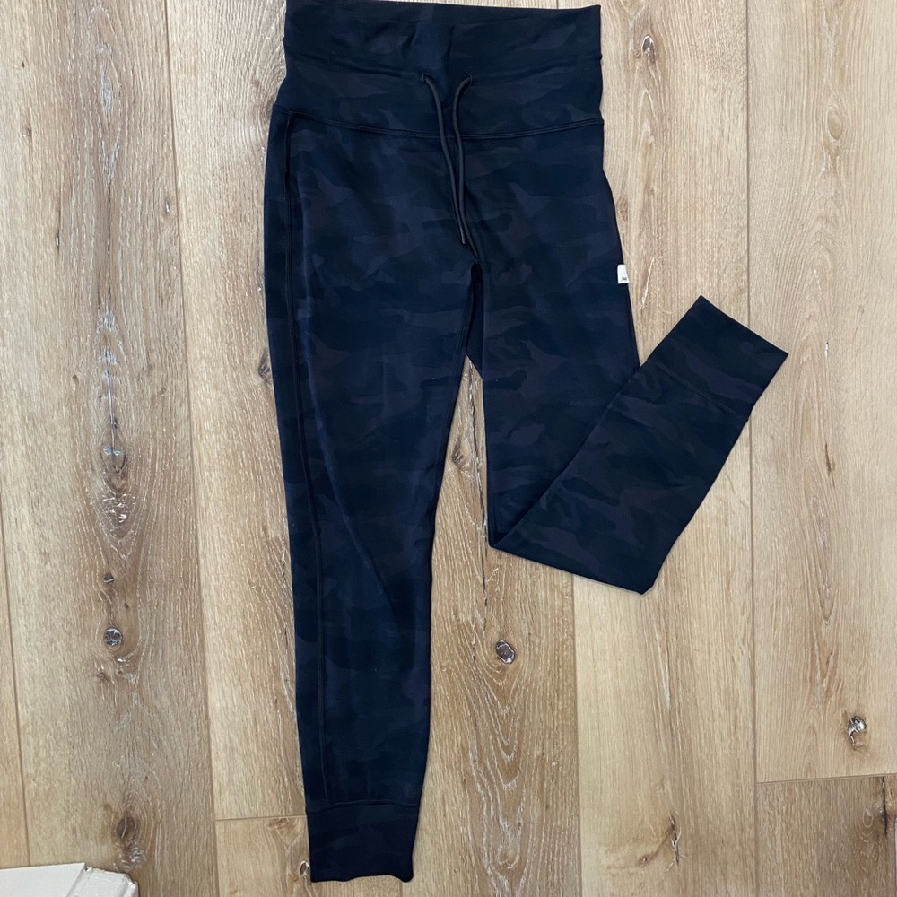 Black Camo Vuori Leggings